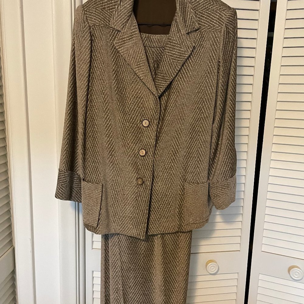Designer Pant Suit by Selima Size 8
